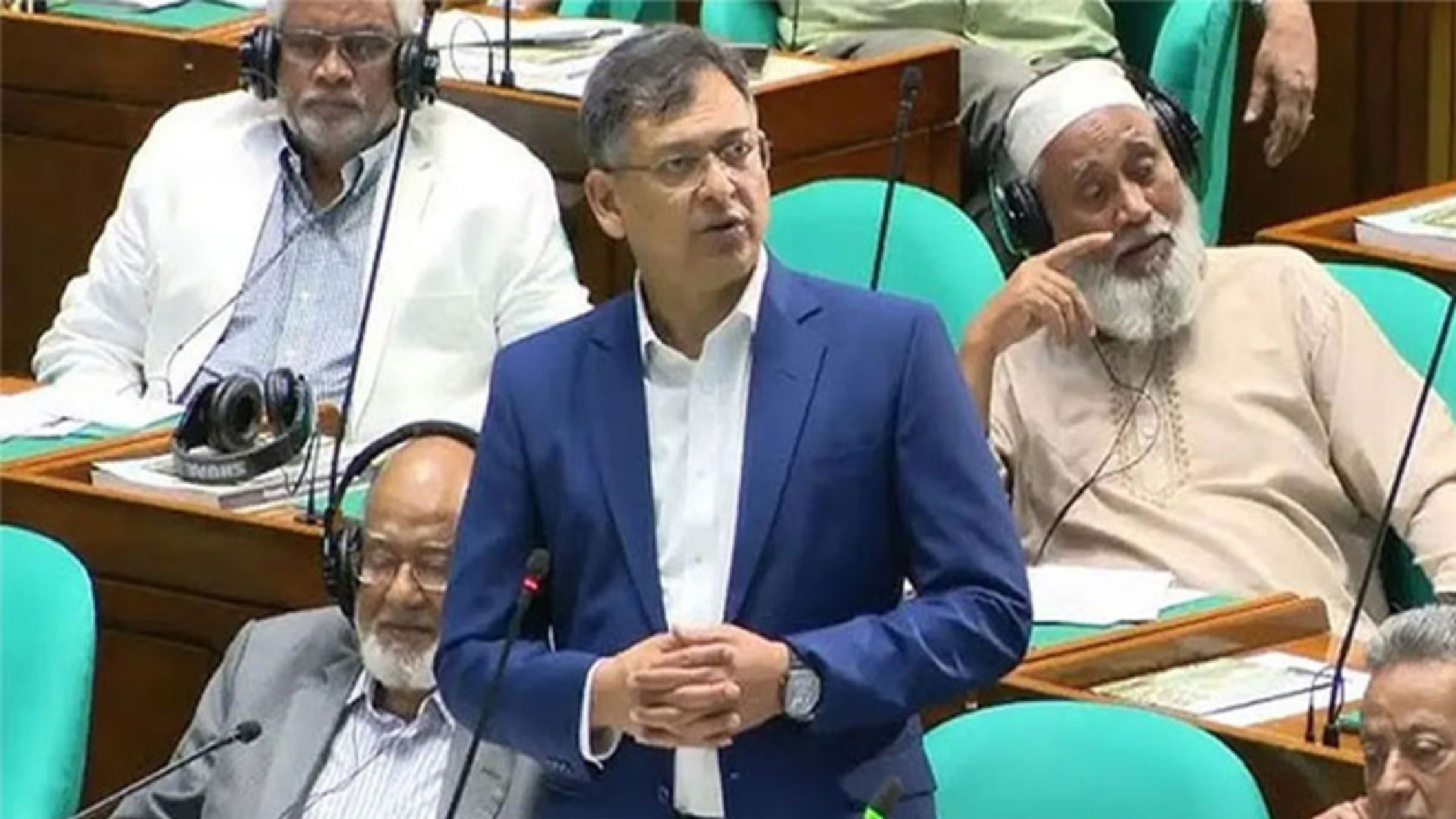 জুলাই জাতীয় সনদ পূরণে বিএনপির পূর্ণ অঙ্গীকার: সংসদে স্বরাষ্ট্রমন্ত্রী